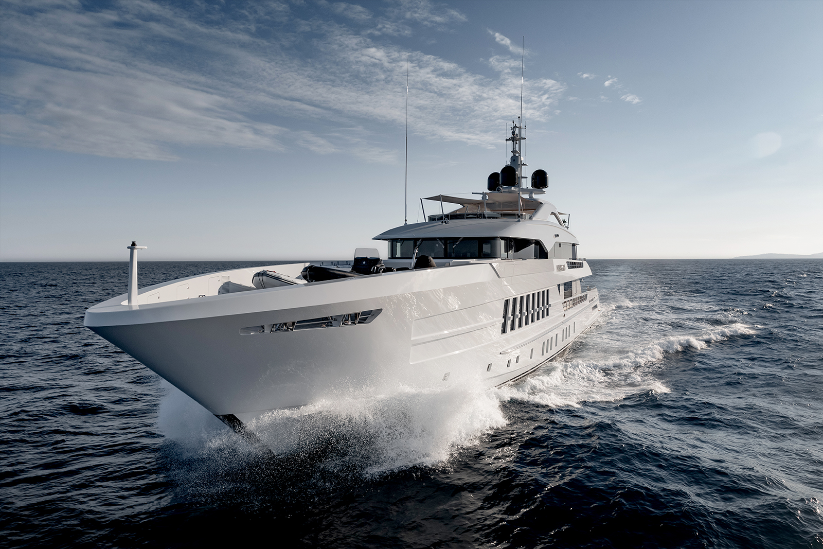 Moskito Yacht Charter