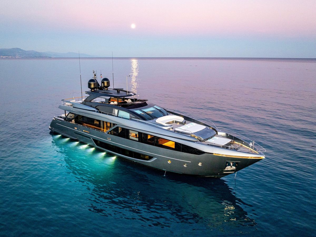 Riva 110’ Dolcevita for Sale