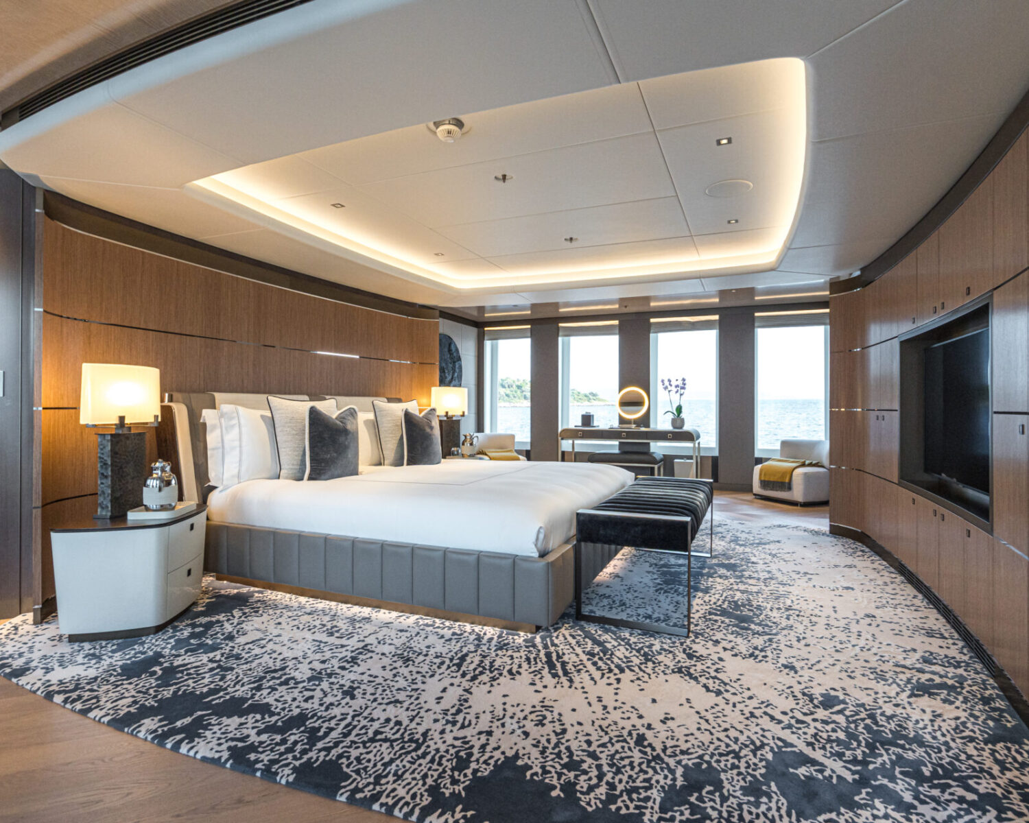 24 Master Stateroom