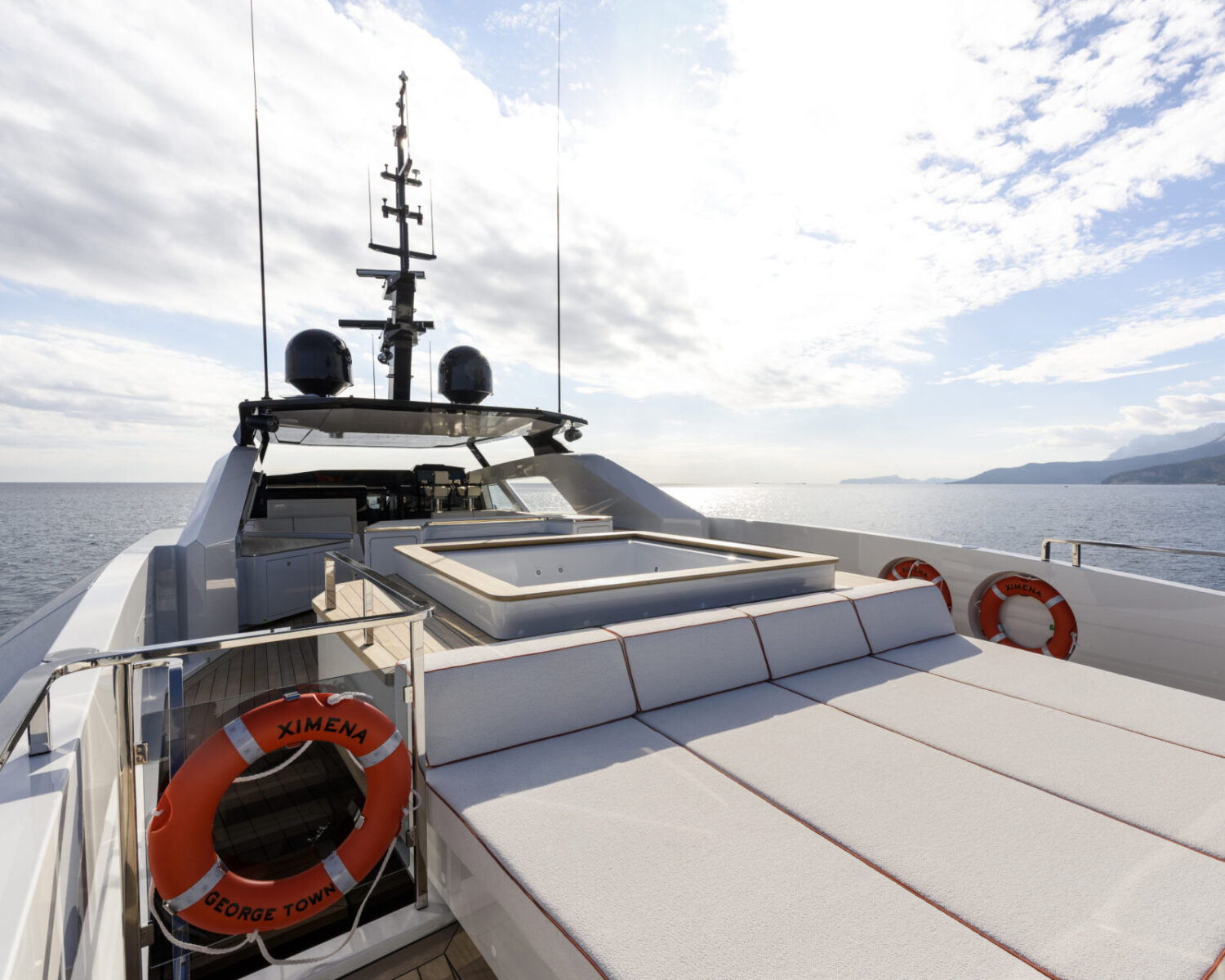 Hello from Pozitif Studio Team. If you need any help with photos, please do not hesitate to contact us.