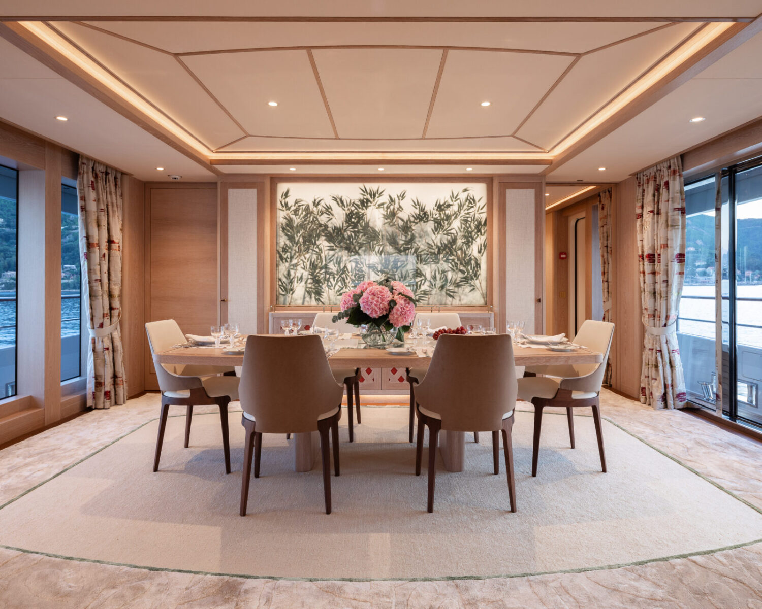 7 - Main Salon Dining Area