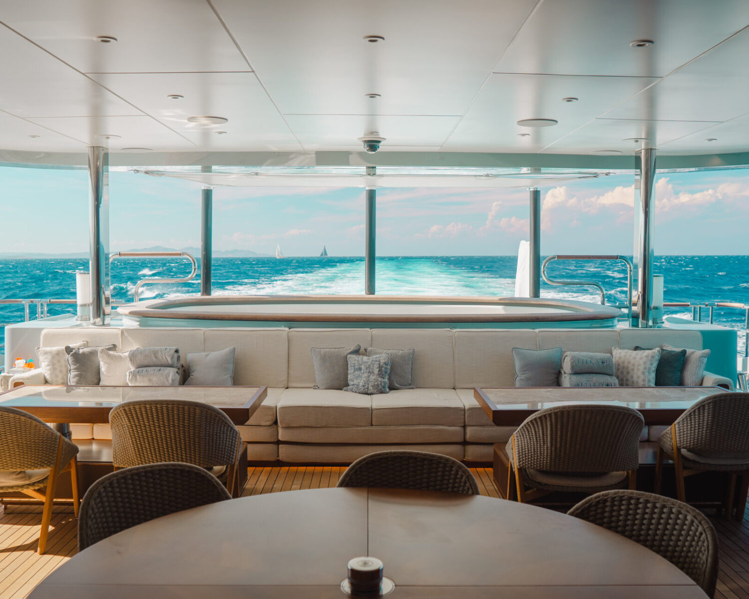 AFTER YOU 72 OLD HH_07533