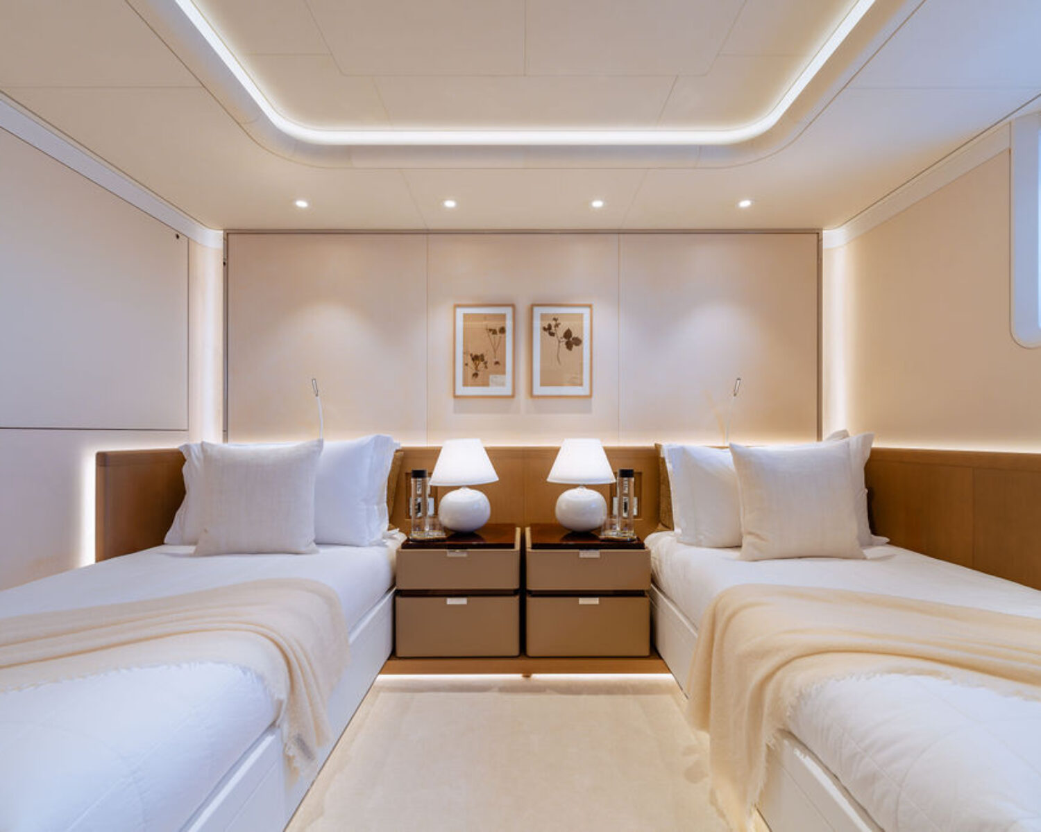 ALVA interior 13