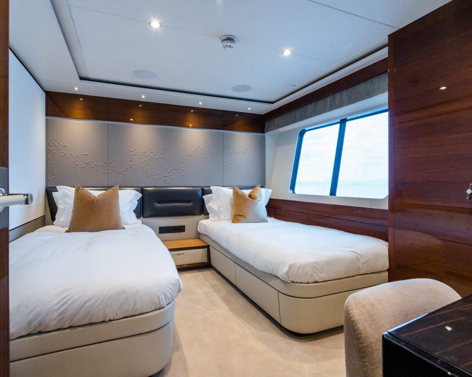 ANTHEYA III 79 JUH04705