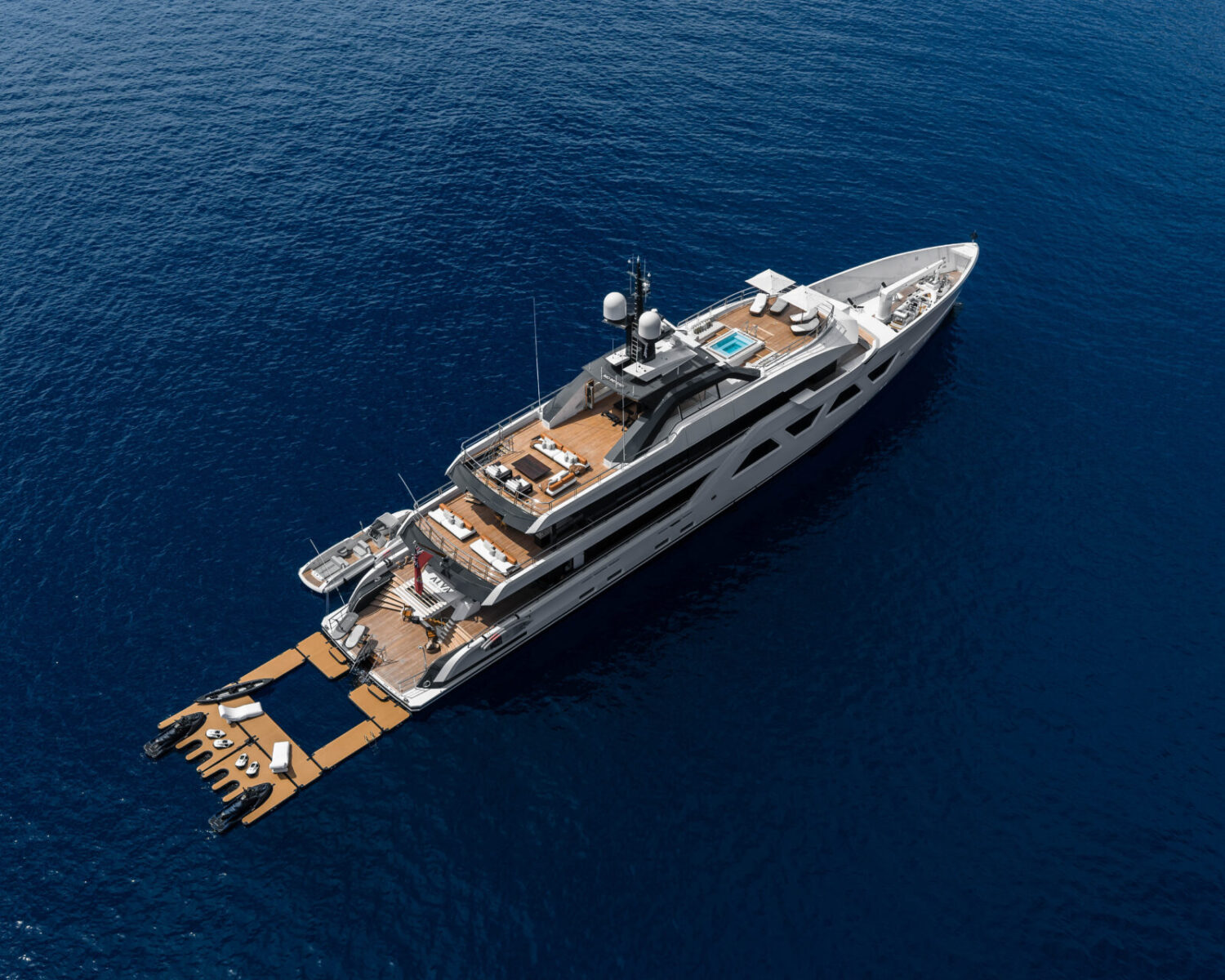 Aerial whole yacht - OAM-AlvaDrone29 copy 2