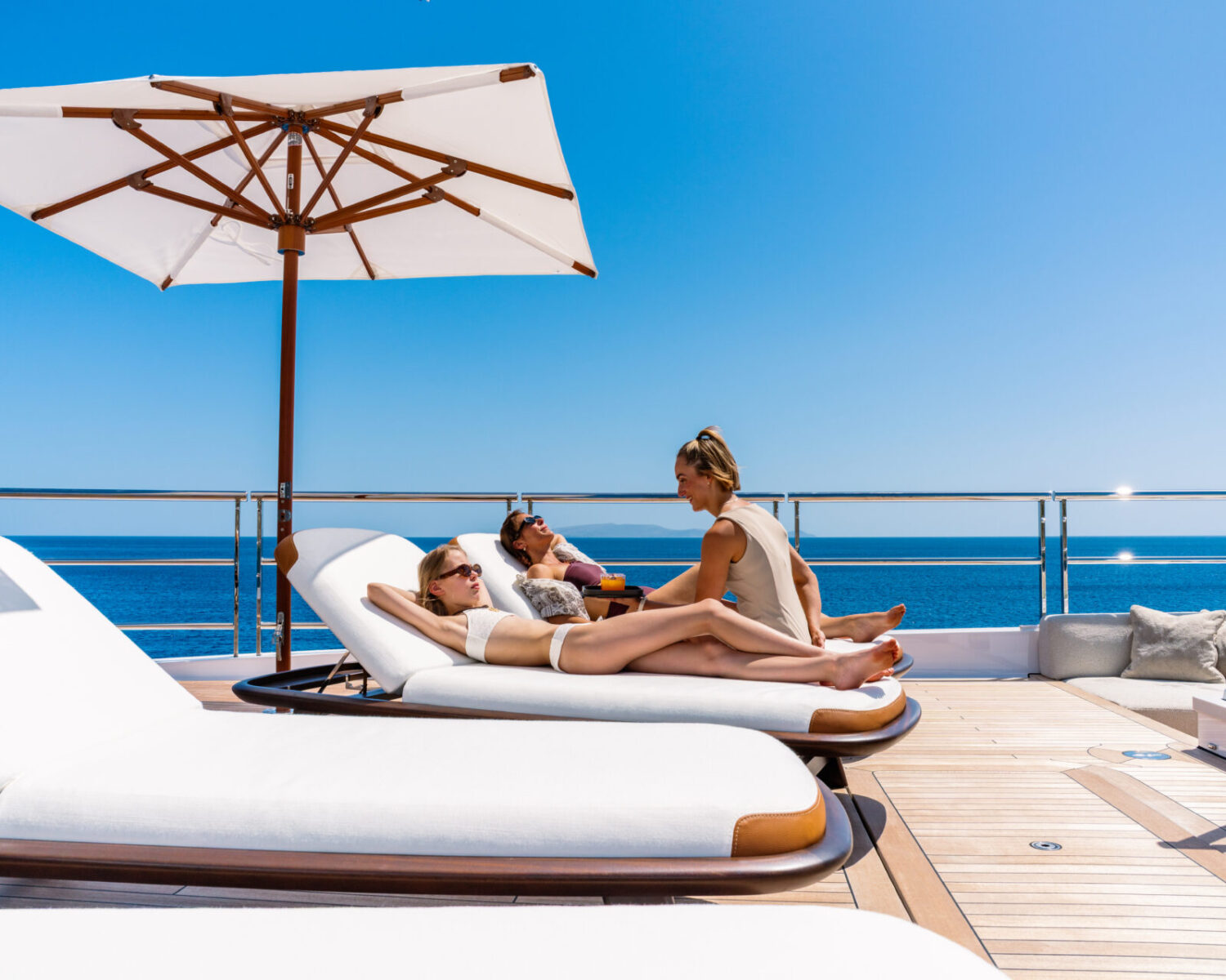 Drinks on Loungers - A7R01595 copy 2