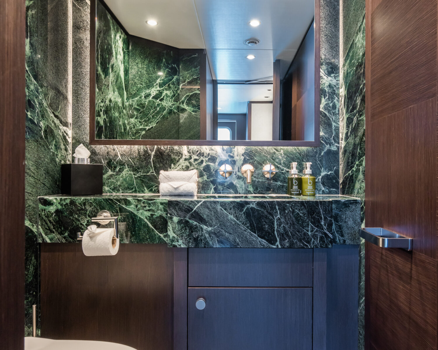 EMERALD 62 JUH01344- toilette