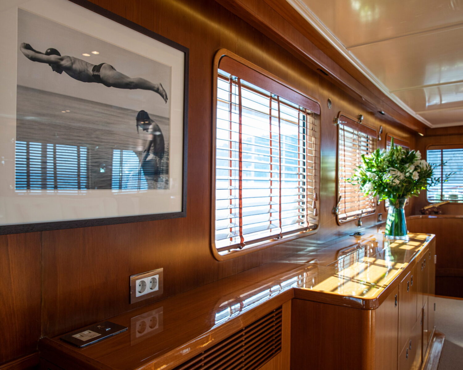 M/Y Heavenly Daze
Copyright © www.yacht-shot.com
Stuart Pearce