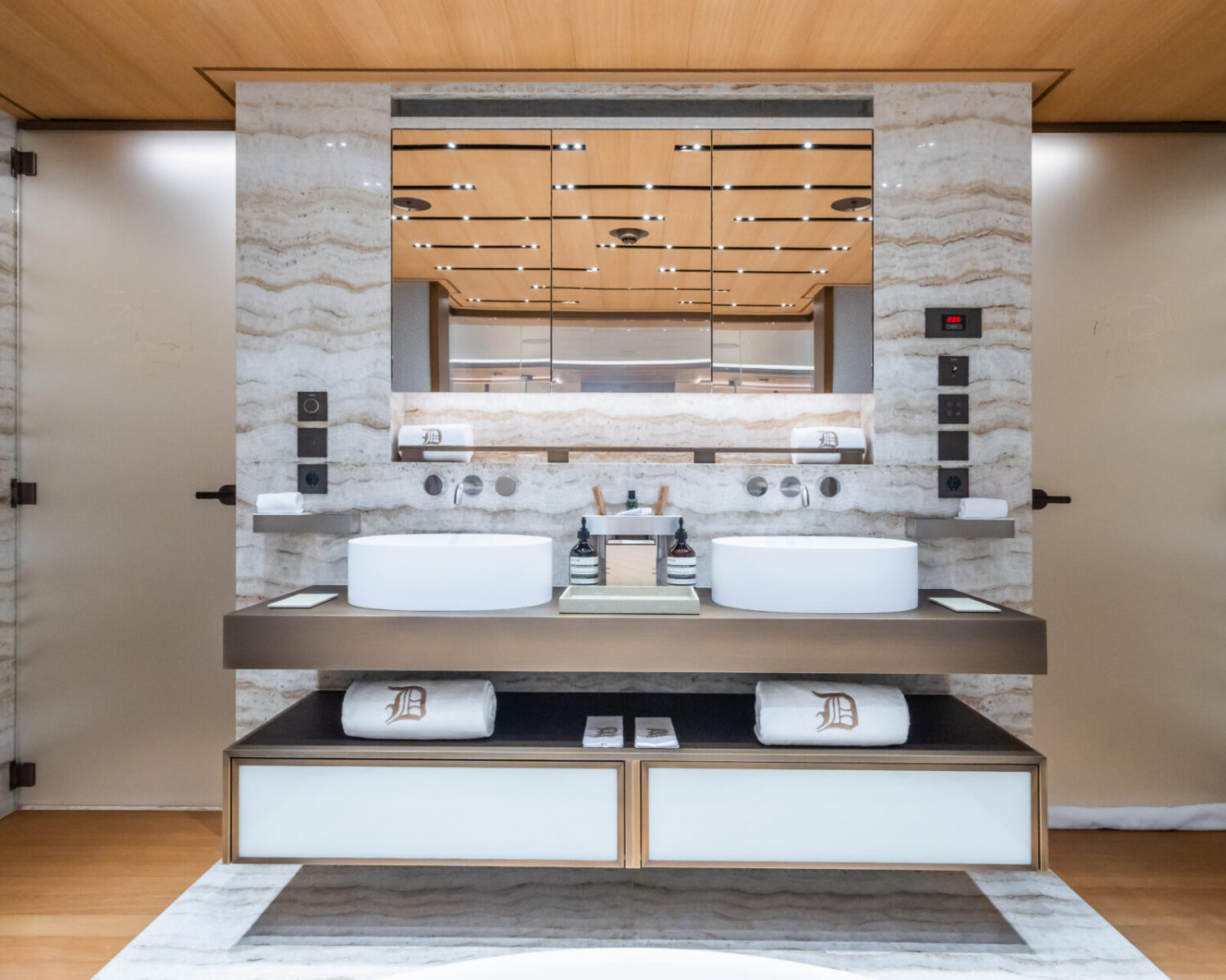 LA DATCHA 69 JUH06369