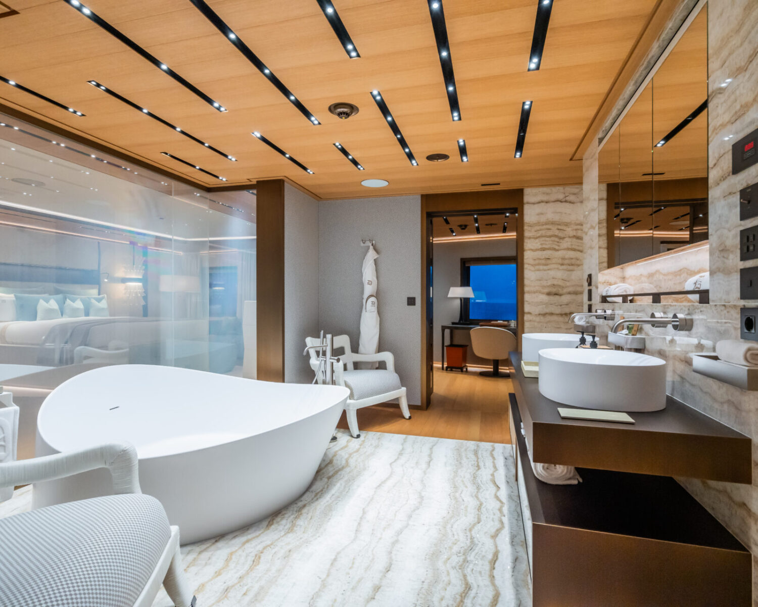 LA DATCHA 70 JUH06375