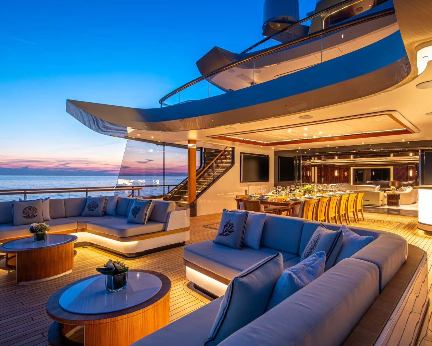 PLATINUM14.jPLATINUMeg