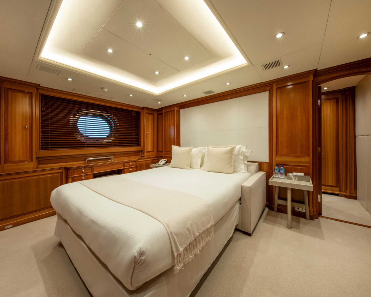 Perseus ╕ YachtShot H044