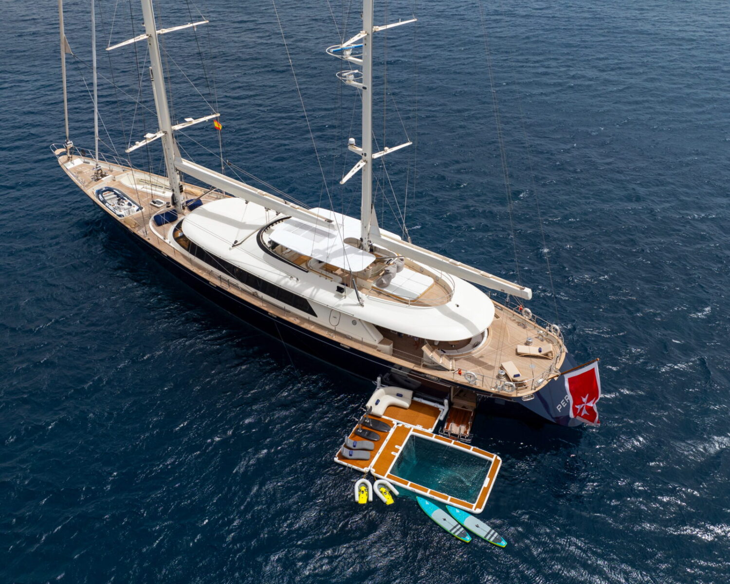 S/Y PerseusCopyright © www.yacht-shot.comStuart Pearce